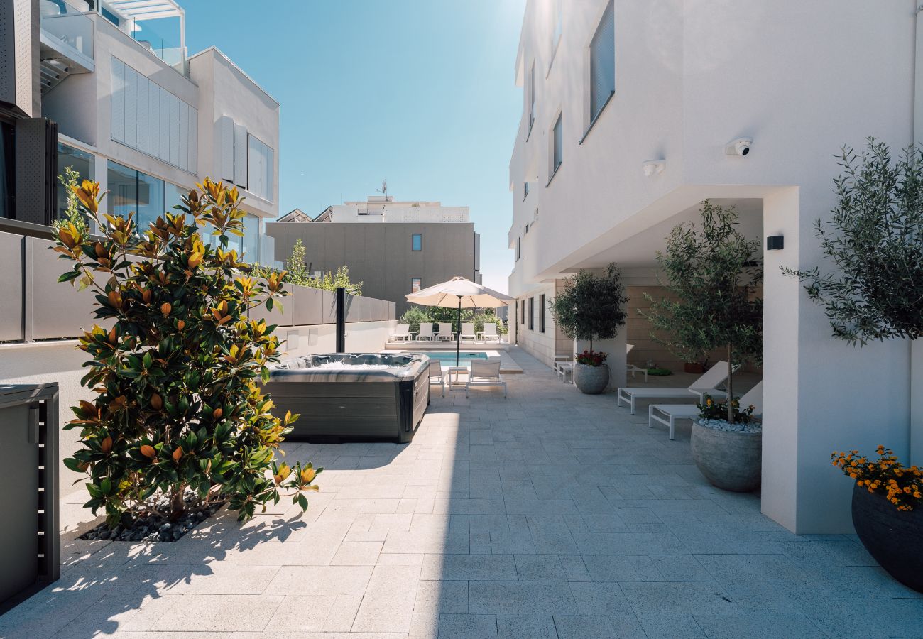 Apartment in Zadar - Adria Concept Suites-A1 Sunshine Garden